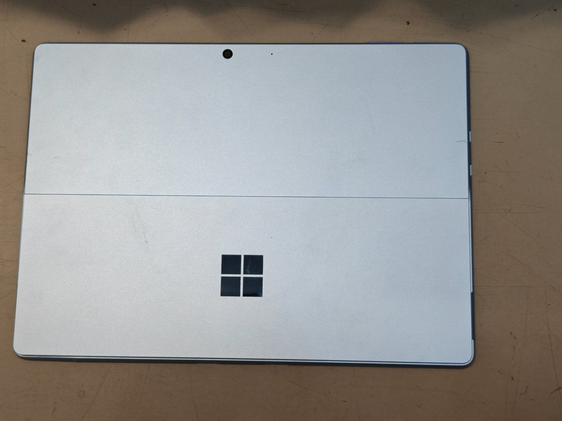 Microsoft Tablet PC: Surface Pro 9 Ab 40.Fr – Defekt aus Solothurn von Electronic.3 3
