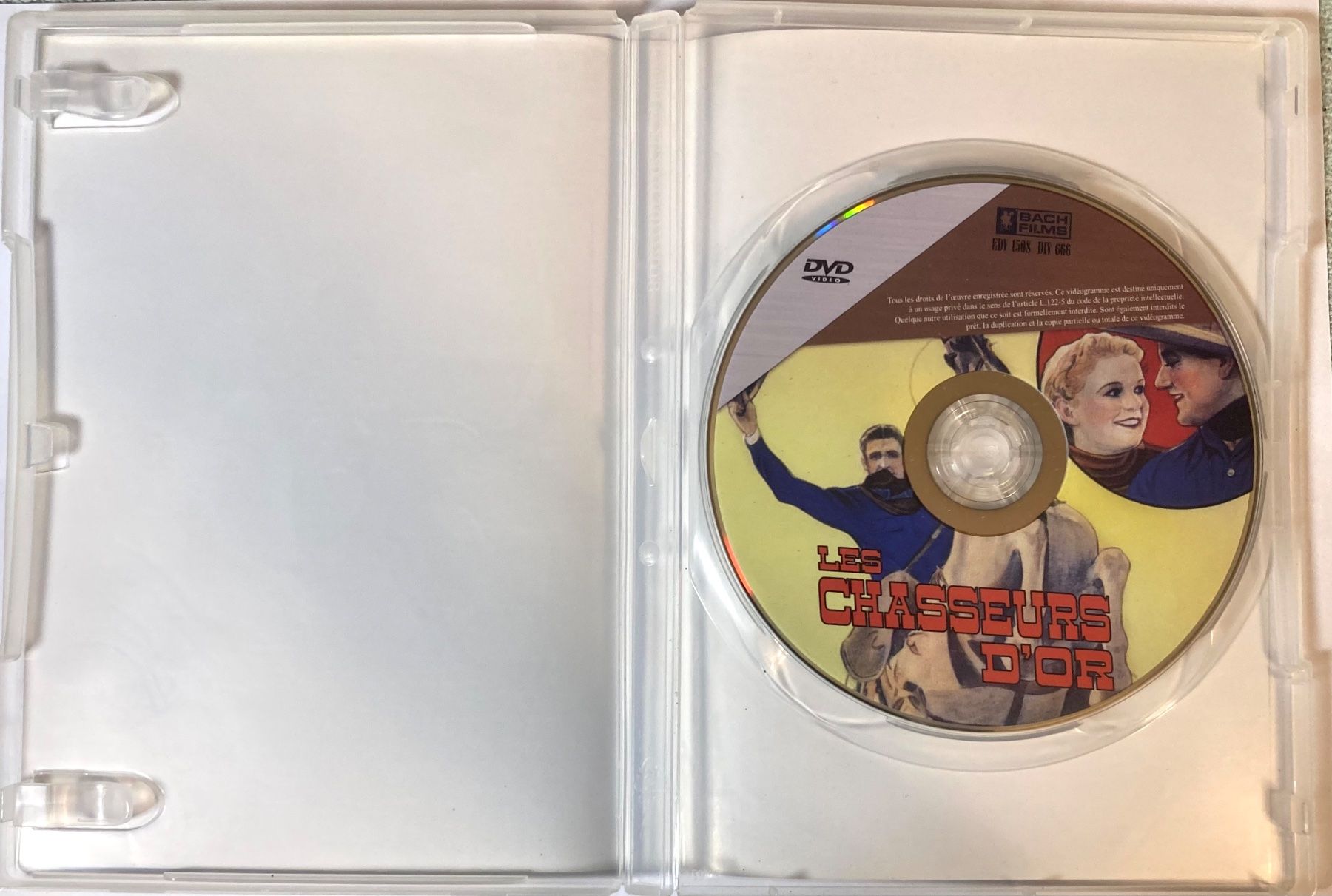 Tutti i DVDs: JOHN WAYNE - LES CHASSEURS D'OR – Usato da Poliez-Pittet venduto da Newtown-Records 2