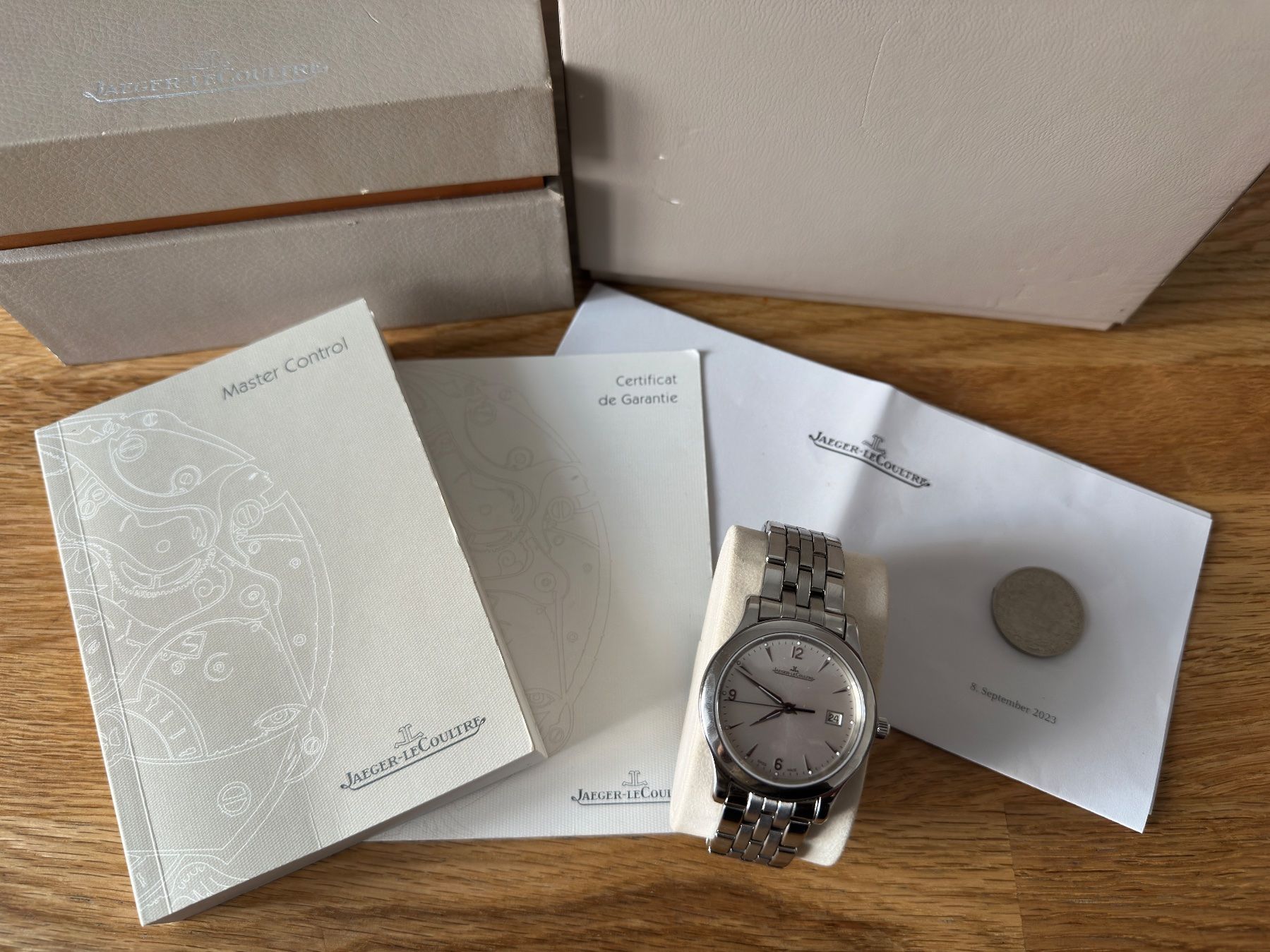 Jaeger-Lecoultre Orologi: Jaeger-LeCoultre Master Control Date Full-Set + Service 2023 – Usato da Matten b. Interlaken venduto da cour13 9
