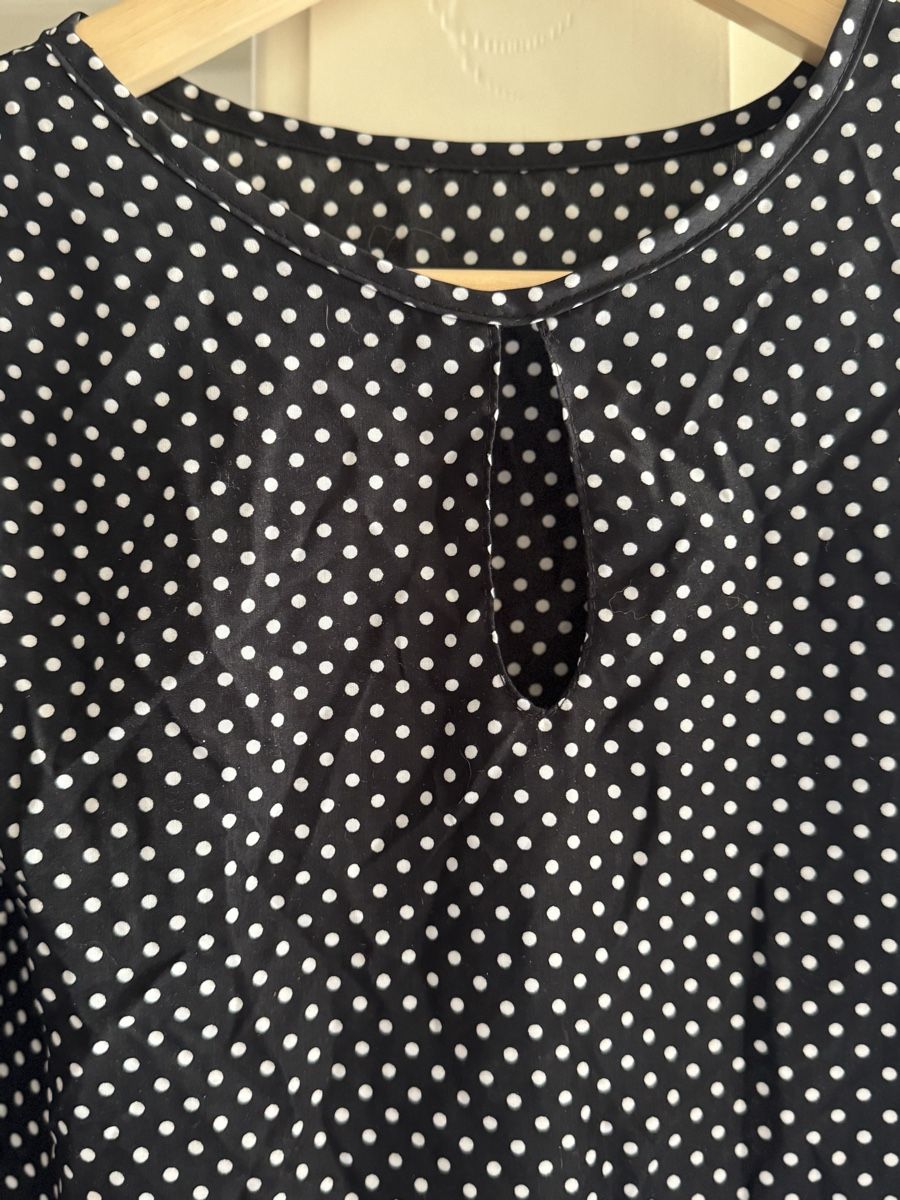 Camicette: Chic Black Polka Dot Blouse - Unworn – Nuovo (secondo la descrizione) da Zürich venduto da olalinda 4
