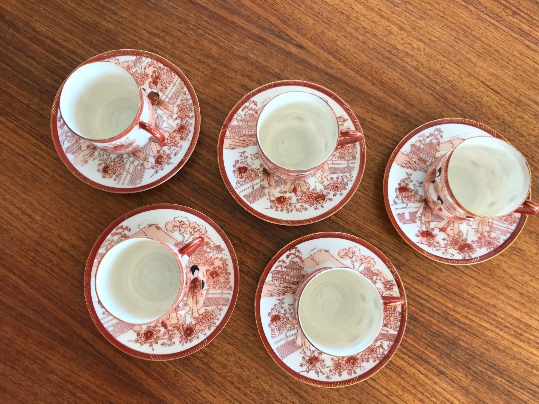 Set di piatti: Vintage Moriage Teeservice mit Geishalithophanie – Usato da niederbipp venduto da Esbenz 2