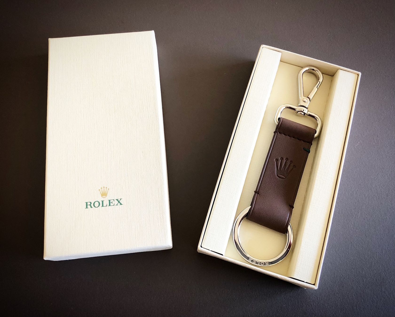 Rolex Orologi: Rolex Anhänger – Nuovo e nell'imballaggio originale da Horw venduto da Richmond_Watches