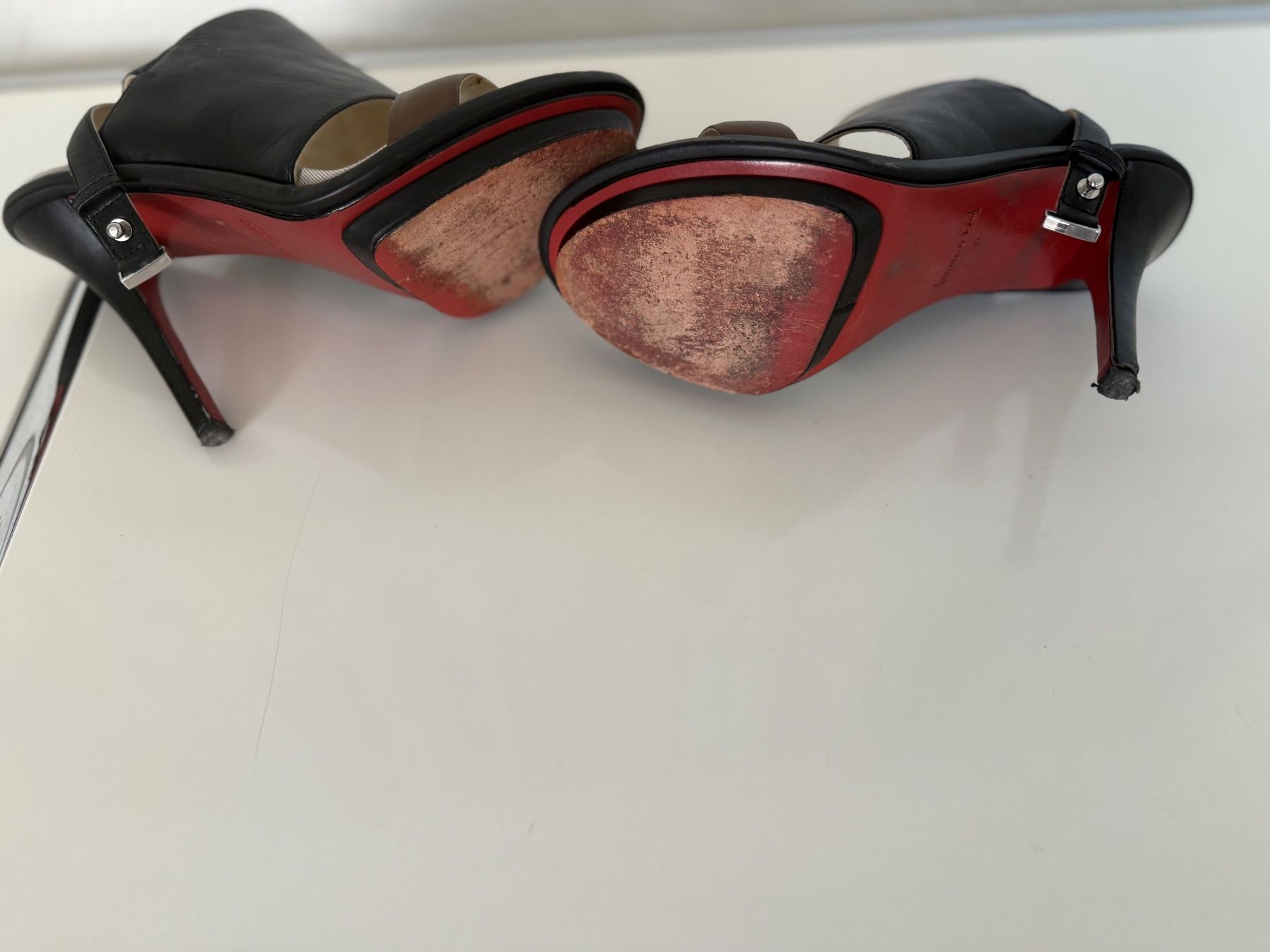 Scarpe da donna: Bimba y Lola Sandalen – Usato da Richterswil venduto da CarlotaMaria 2