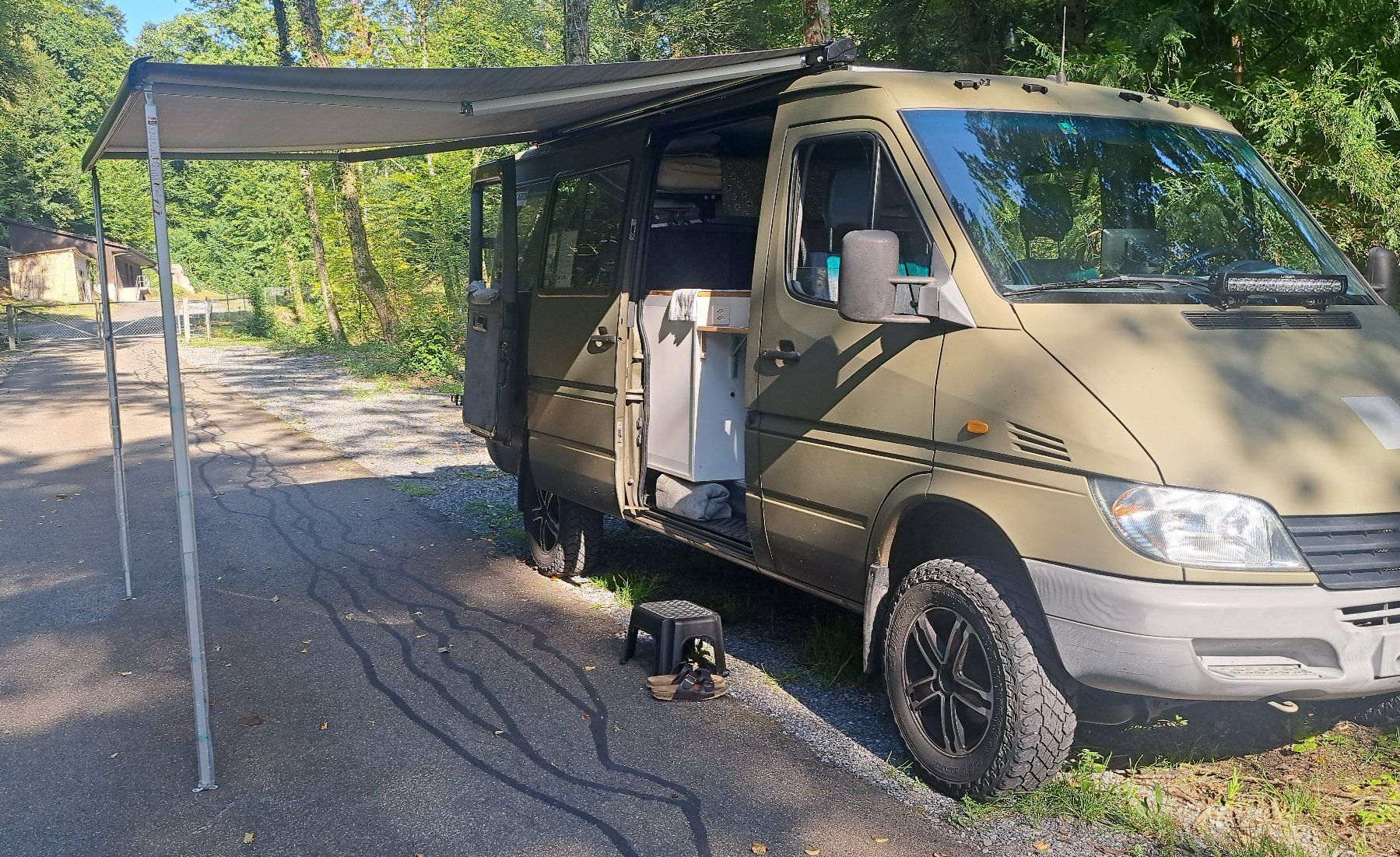 Mercedes-Benz Veicoli da campeggio: Mercedes Sprinter 313 4x4 Camper – Usato da Hombrechtikon venduto da msirius75