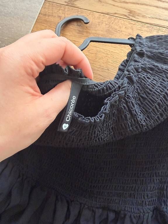 Vestiti: schwarzes Maxikleid – Usato da Neuenegg venduto da sina.lndr 1