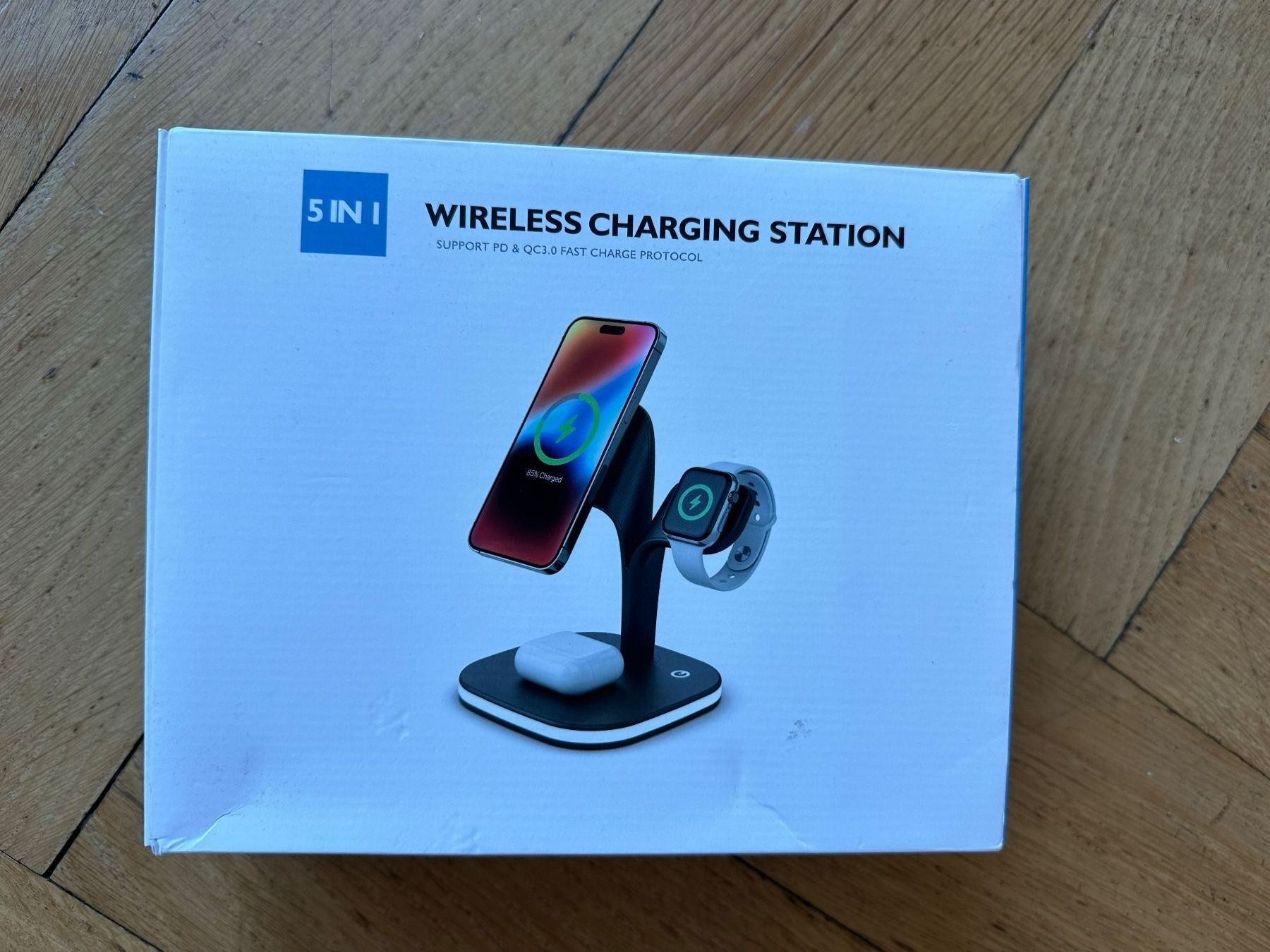 Caricabatterie: 5 in 1 Wireless Charging Station von Generic – Nuovo e nell'imballaggio originale da Zuerich venduto da Tozde