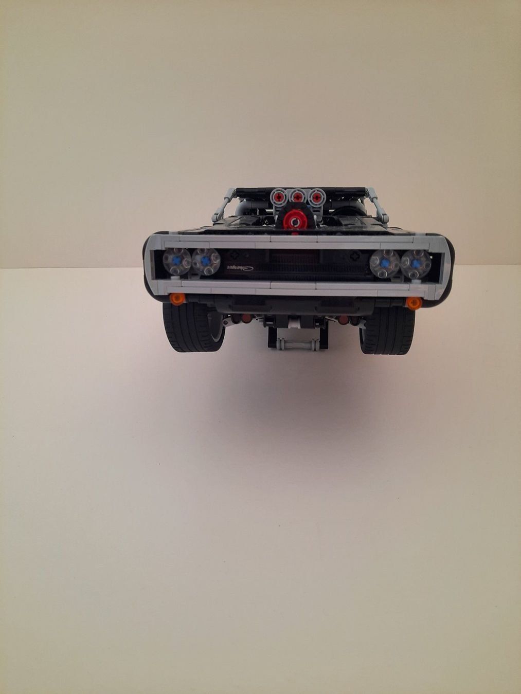 Lego Spielzeuge: LEGO Technik 42111 - Dom's Dodge Charger – Gebraucht aus Bassersdorf von Serayy 1