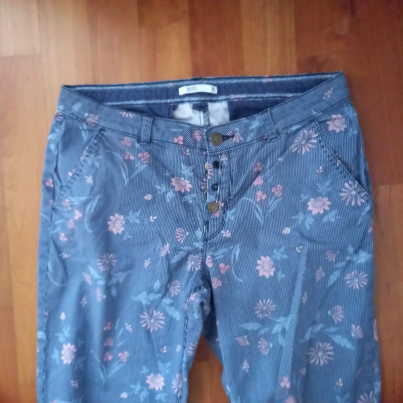Esprit Pantaloni: Edc Hose gr. 36 – Nuovo (secondo la descrizione) da Ennetmoos venduto da enzian24 1