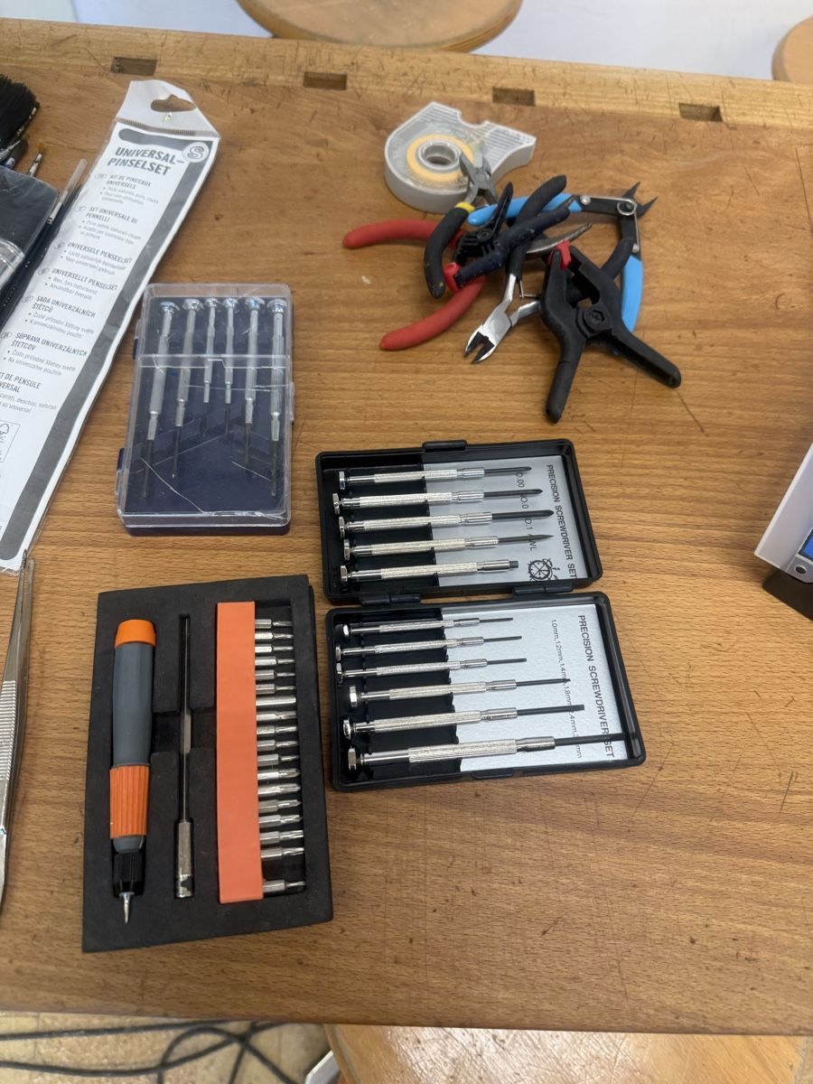 Tutti gli attrezzi: Timbertech aérographe et compresseur avec accessoires – Usato da Chexbres venduto da rochecolombe 3