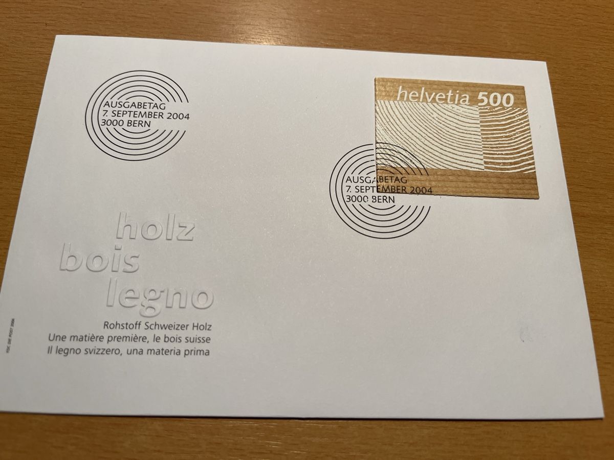 Tutti i francobolli: CH 2004 FDC Rohstoff Schweizer Holz Sondernarke – Nuovo (secondo la descrizione) da Hermetschwil - Staffeln venduto da Juergso