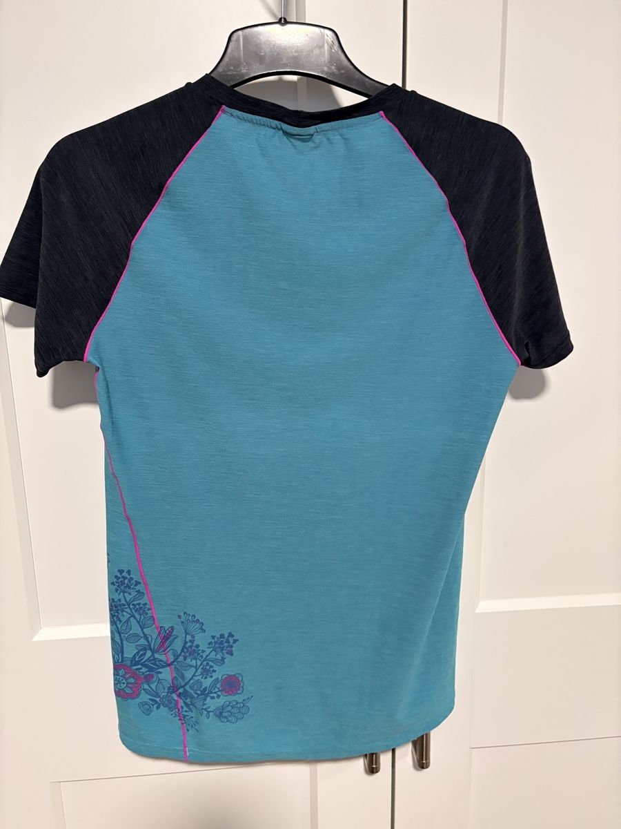 Crazy T-shirt: Crazy Idea Shirt Grösse M – Usato da Tuggen venduto da sunny715 1