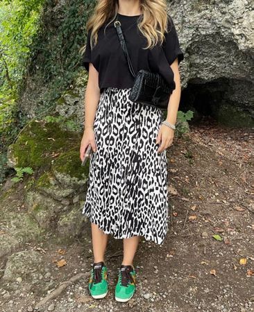 Zara Midirock Leoprint Grösse S - Viskose Satin Versand 9.-