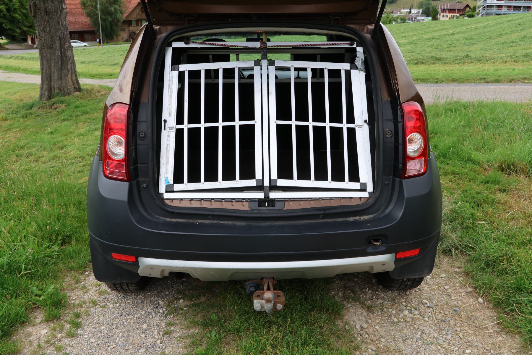 Dacia Automobili: Dacia Duster 1.6i 4x4 inkl. AhK – Usato da Huttwil venduto da gropsuhu 7