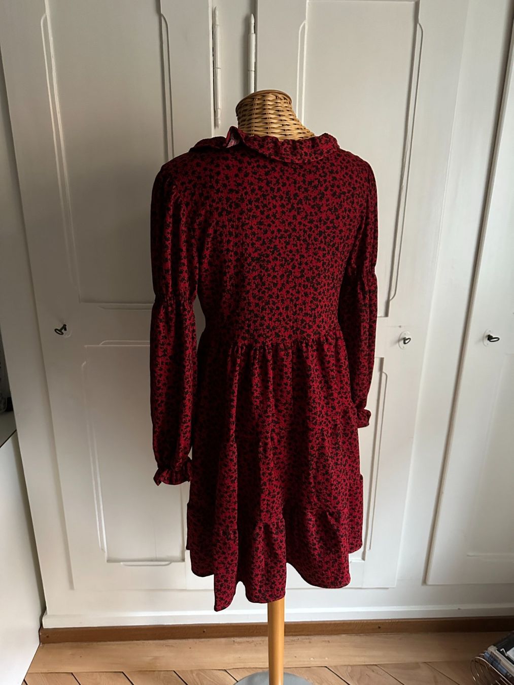 Mango Kleider: MANGO - Kleid rot-schwarz gemustert S – Gebraucht aus Zürich von Diazaio 2