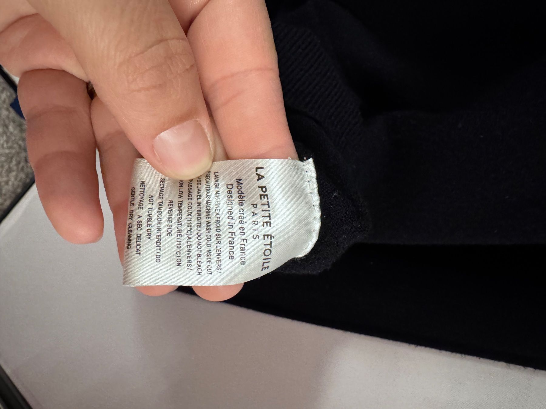 Pulls & Sweat-shirts: Schwarzer Pullover mit Spitze, La petite Etoile M – D'occasion à Eichberg par OanaB 2