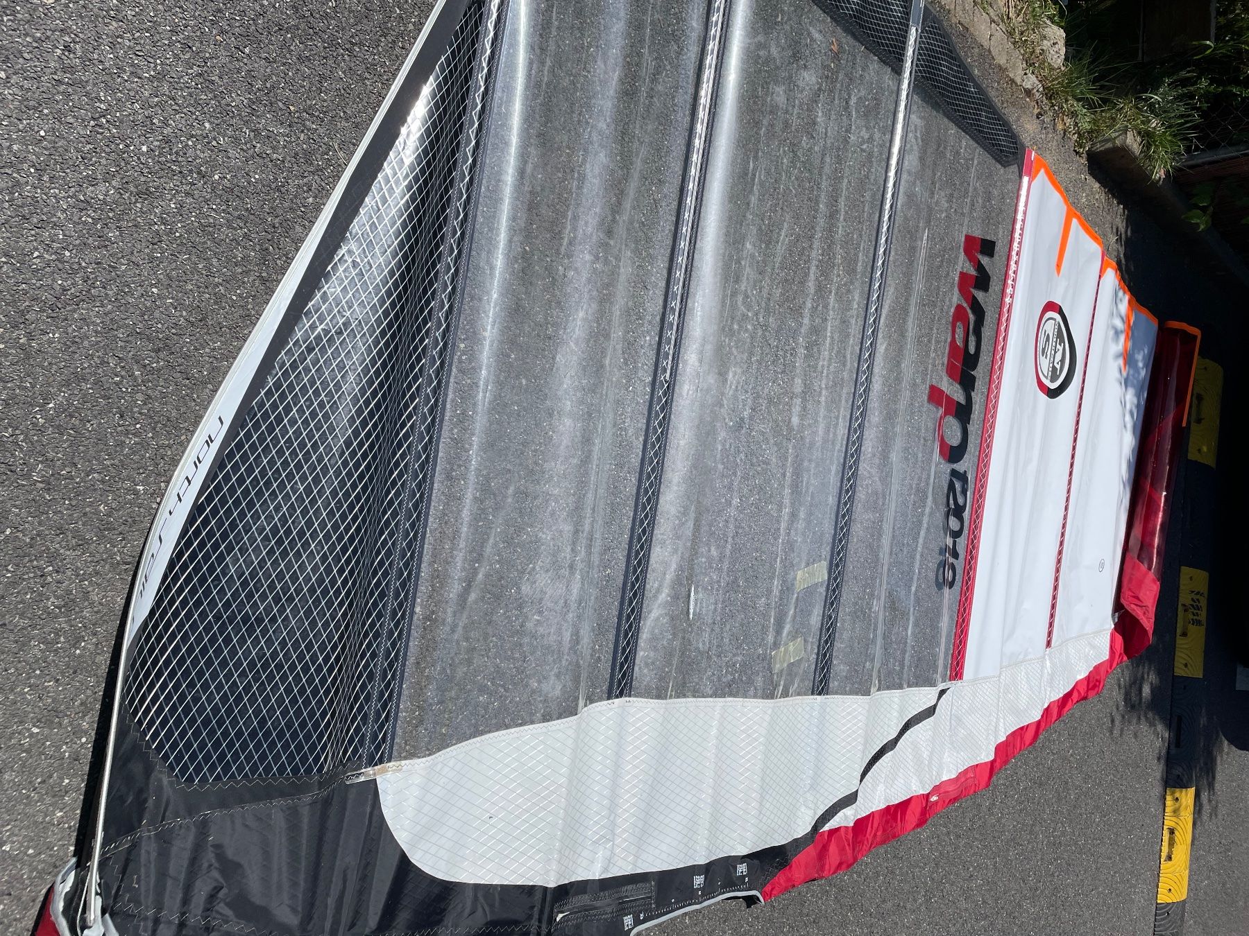 North Sails Surf: North Sails WARP 9.0 + RAM 8.6 + Mast – Usato da Grand Lancy venduto da Musigny25 1