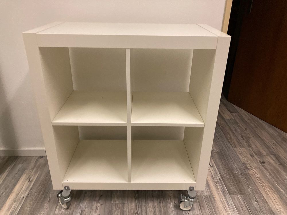 Ikea Regal Kallax mit Rollen Kaufen auf Ricardo