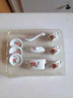 Miniatur Geschirr Set aus Porzellan