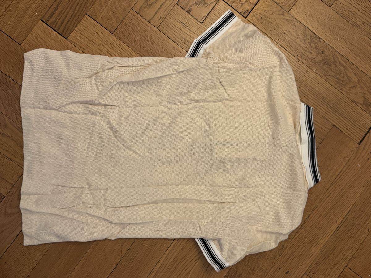 Magliette Polo: Lots de deux Polo Lacoste – Nuovo (secondo la descrizione) da Genève venduto da pau_nt5g 1