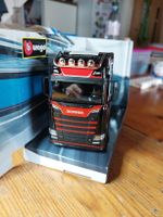 Scania R aus Metall von Burago im Masstab 1/43