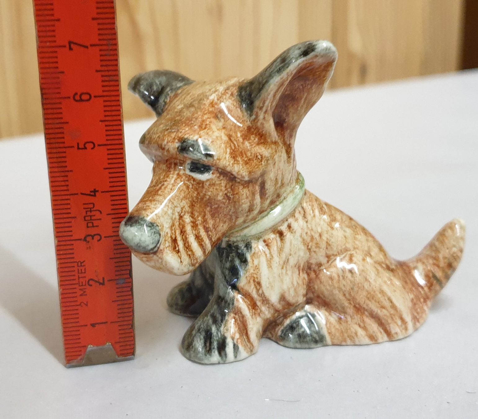 Statuette: Hund nummeriert im Goldscheider Stil – Usato da Emmen venduto da magelan 5