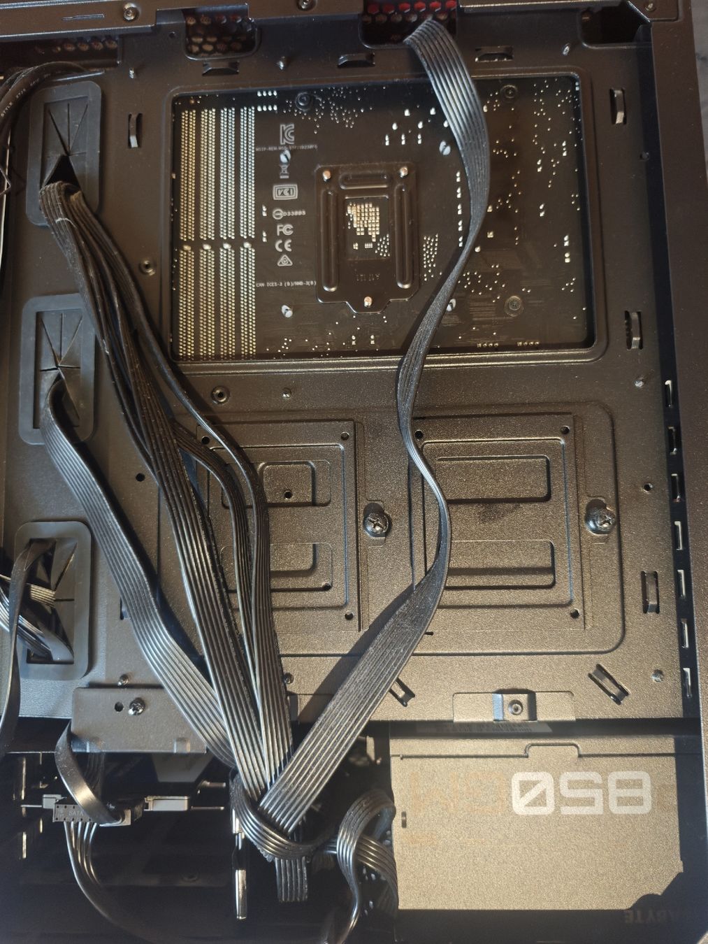 Nvidia PCs: Gaming PC RTX 4060 + 32GB RAM  – D'occasion à Sarnen par Laut_musik 2