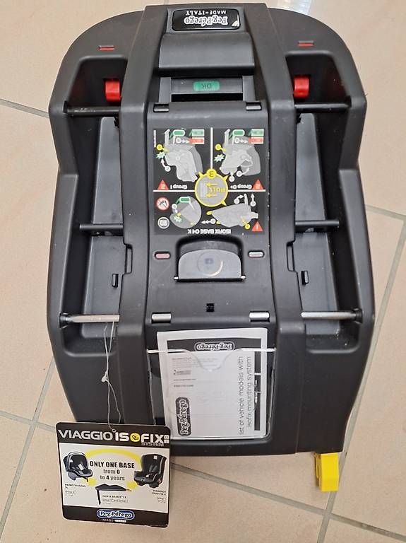 Peg Perego Sièges auto: Peg Perego Isofix Base NEU – D'occasion à Bettwiesen par bar_kn6m