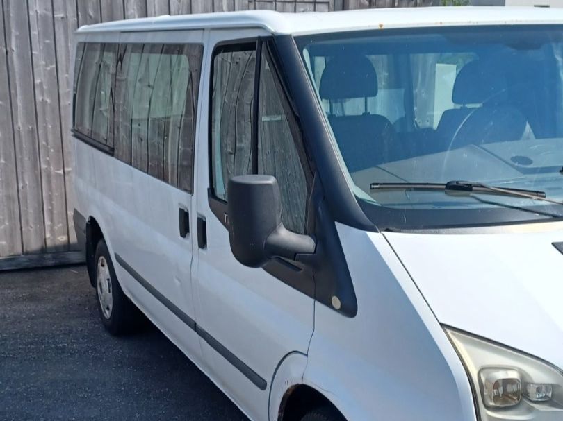 Ford Véhicules utilitaires: Ford Transit Kasten verglast – D'occasion à Gross par edi955 1