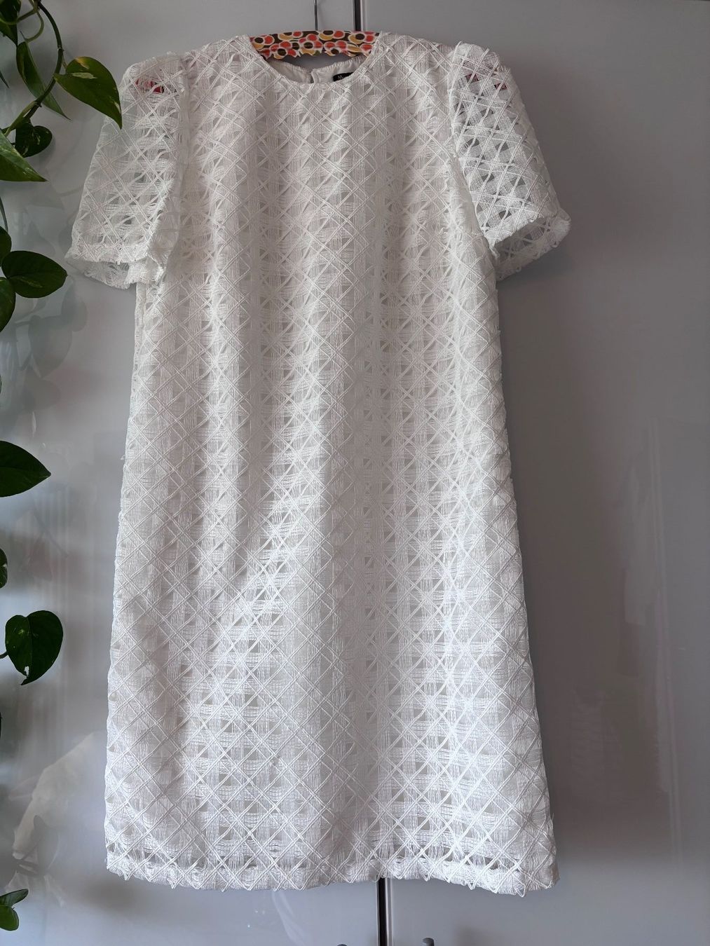 Massimo Dutti Kleider: MASSIMO DUTTI weisses Kleid Gr. 38 – Gebraucht aus Zürich von missmodernage
