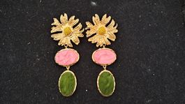 magnifique paire de boucles d'oreilles marguerittes