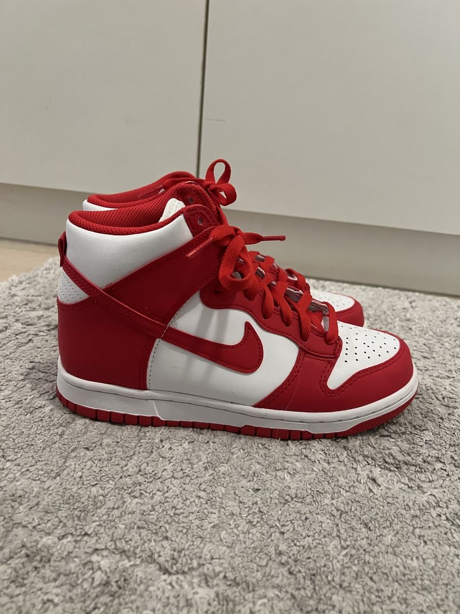 Scarpe da donna: Nike Dunk High - Grösse 38 – Usato da Oftringen venduto da Nelly0722
