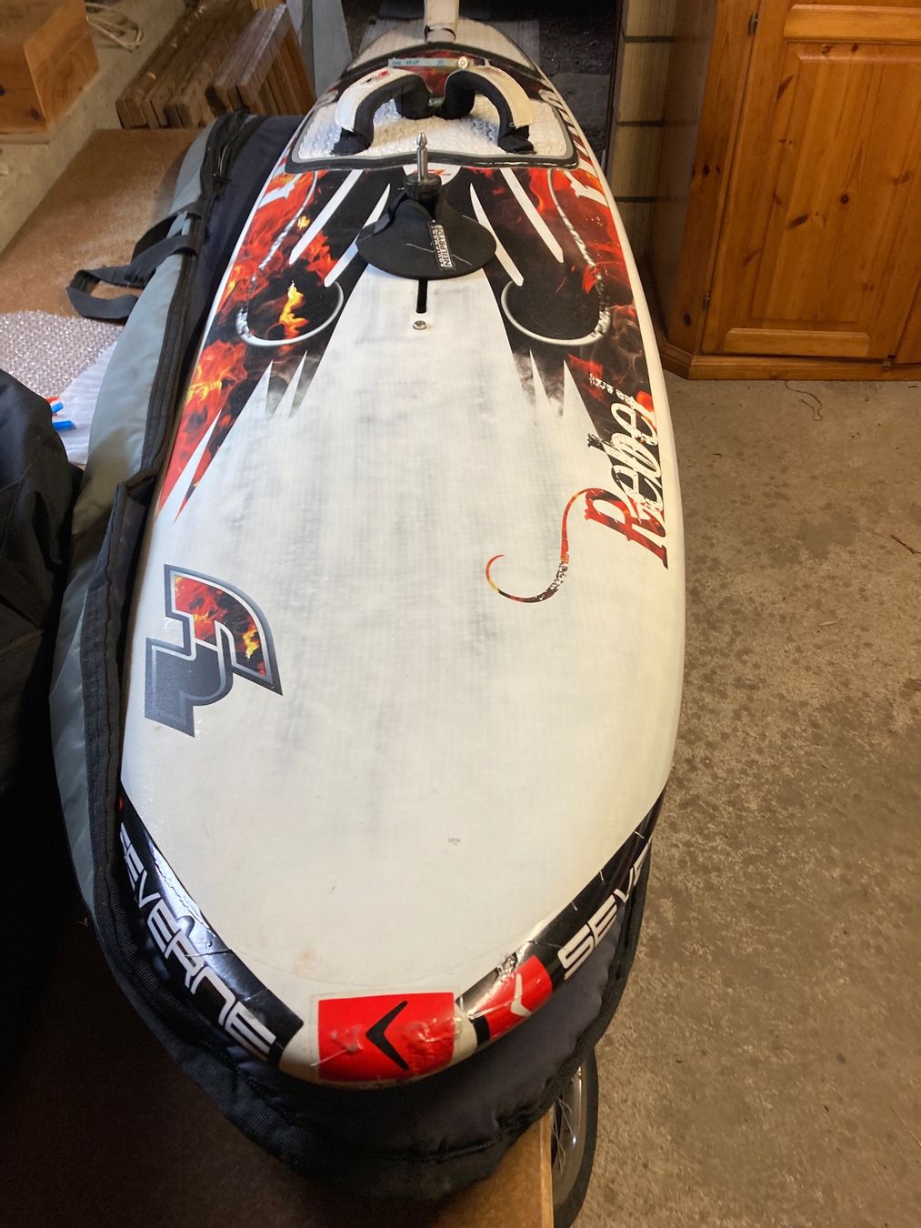 Tavole da surf e di nuoto: Surfboard F2 Rebell 75 mit Bag – Usato da Eggiwil venduto da onedollar02 1