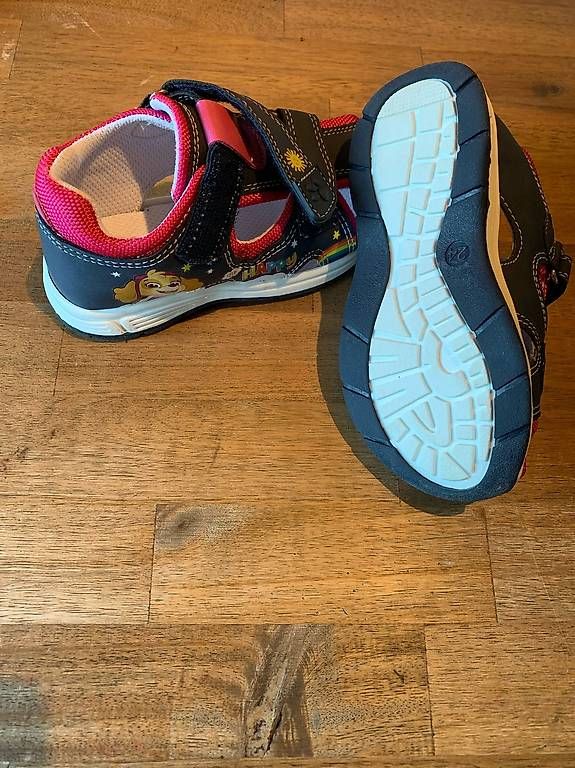 Scarpe per ragazze: PAW Patrol Sandalen Grösse 24 – Usato da Oberbütschel venduto da bungerte82 1
