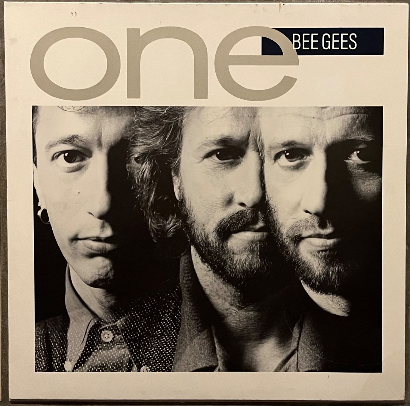 Dischi in vinile: BEE GEES - ONE - 33 Tours – Usato da Bussigny venduto da vinyl-pas-cher