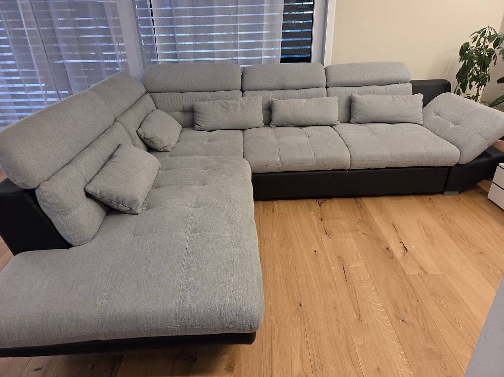 Divani: Ecksofa 260x300cm – Usato da Bellmund venduto da chma10