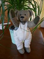 Teddy URSIN, aus Naturmaterialien......