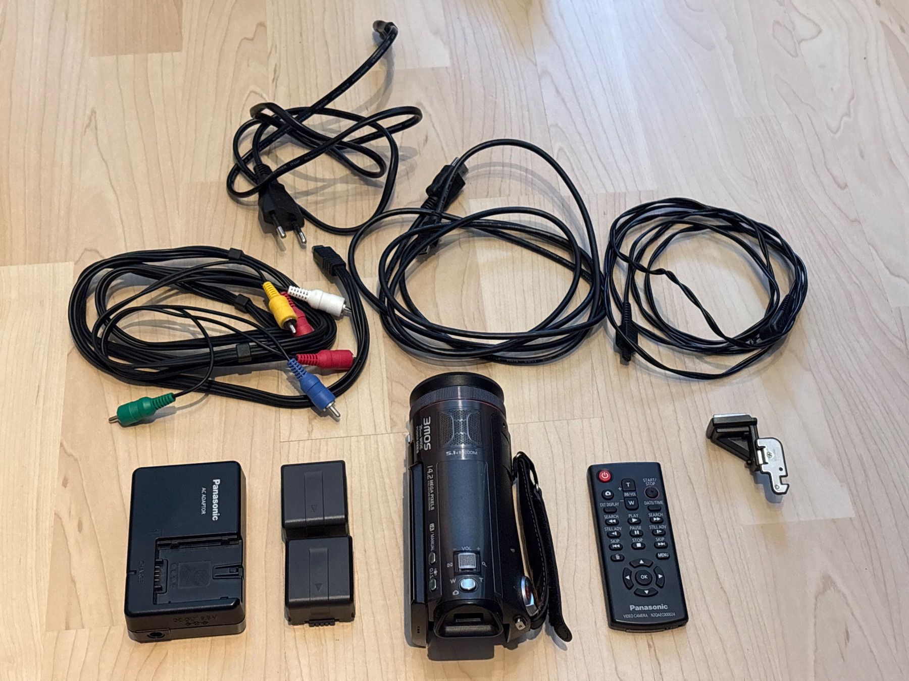 Panasonic Videocamere: Panasonic HDC-SD707 Full-HD Camcorder – Usato da Worben venduto da snoopdoggy_snoop 3
