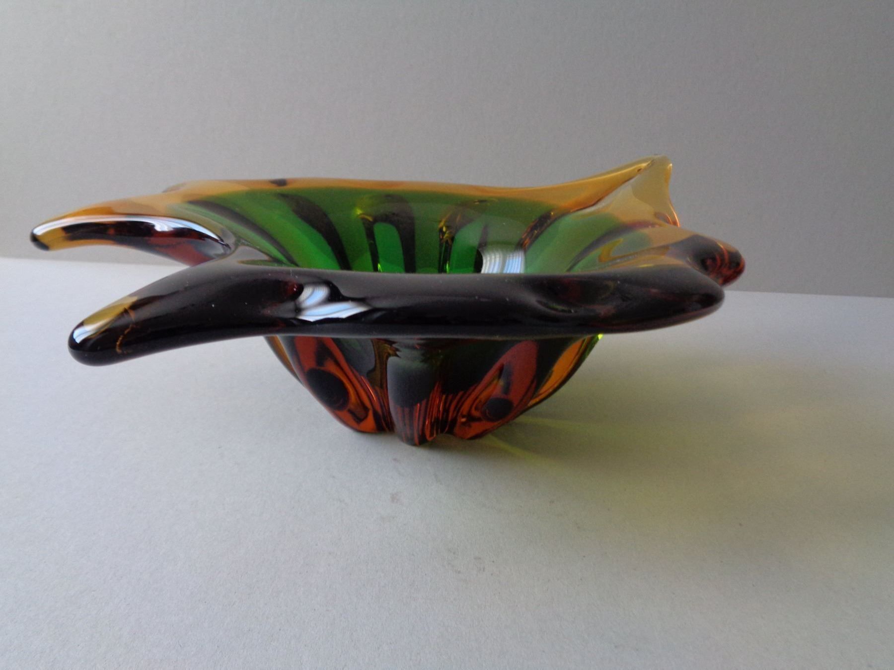Murano Gläser: Murano Glas - Zipfelschale – Gebraucht aus Chur von omonia 2
