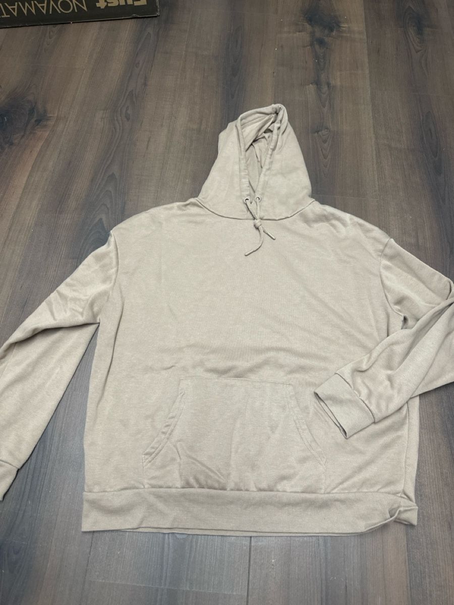 Maglioni & Felpe: Kapuzenpullover beige Grösse L guter Zustand – Nuovo (secondo la descrizione) da Biel/Bienne venduto da julietteW.