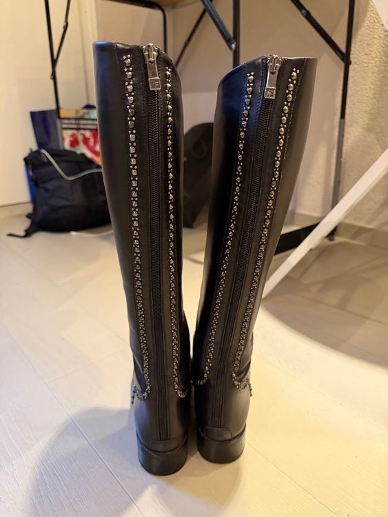Damenschuhe: Bottes en cuir noir, taille 41 – Gebraucht aus Bussigny von youli85 2