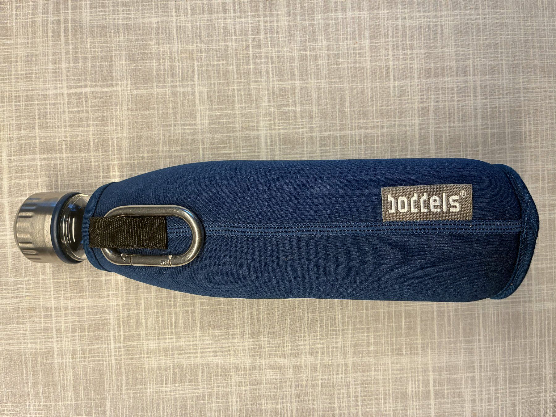 Trinkflaschen & Thermosflaschen: BODDELS Glasflasche DREE 650 ml mit Neoprentasche – Gebraucht aus Biberist von longimanus3