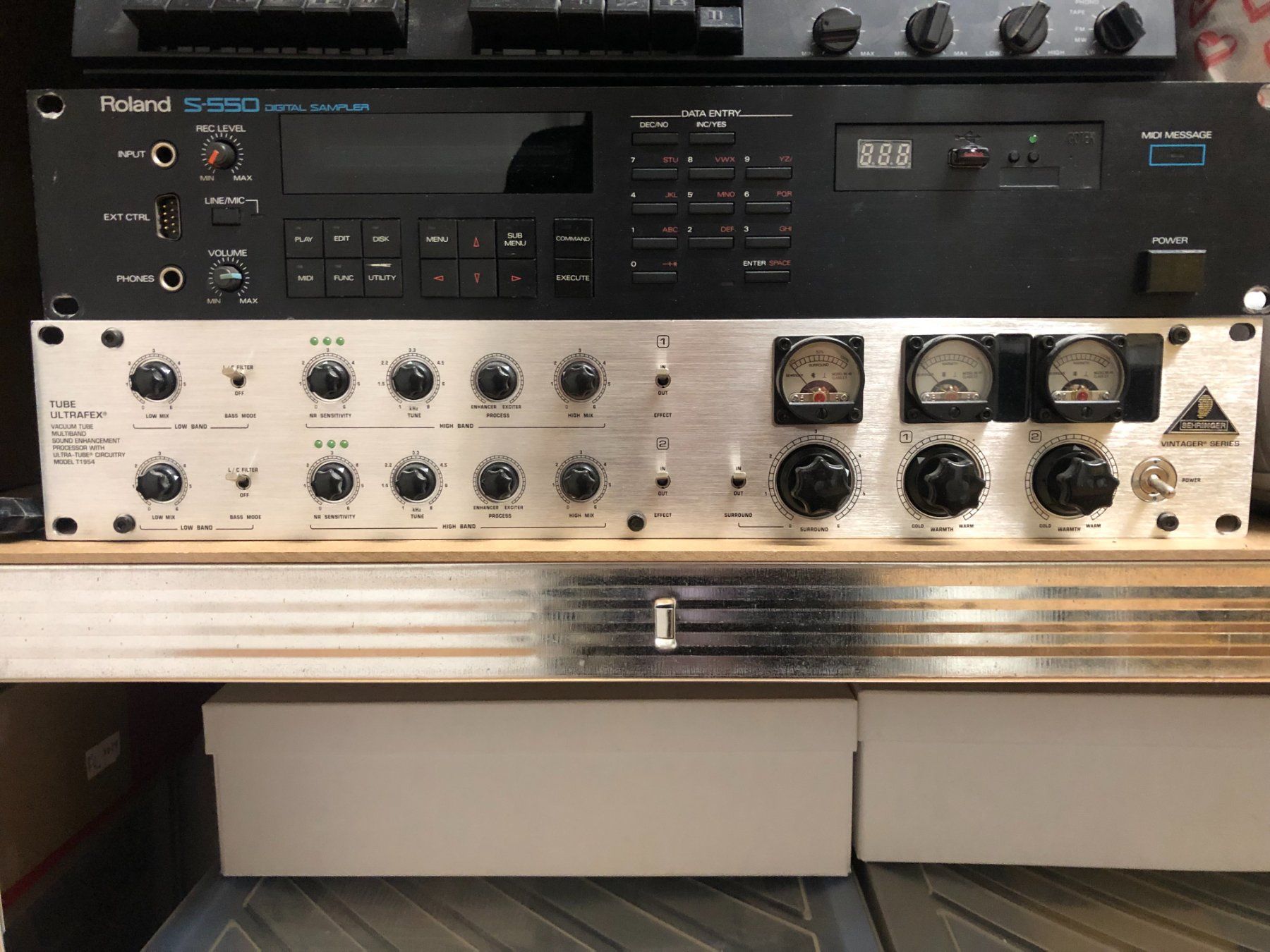 Behringer Equalizzatori: Behringer T1954 – Usato da Lausanne venduto da La_Grocante