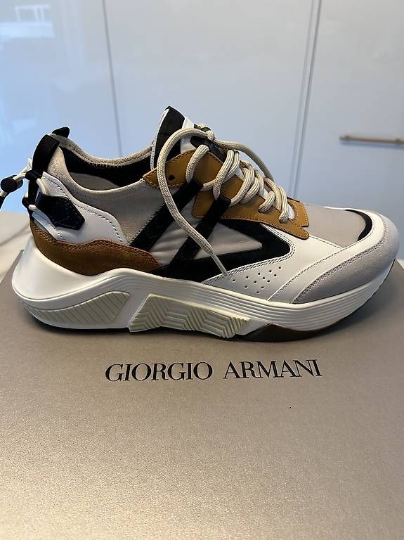 Scarpe da uomo: Sneaker uomo Giorgio Armani tg. 8 – Usato da Stabio venduto da mse_w2tl
