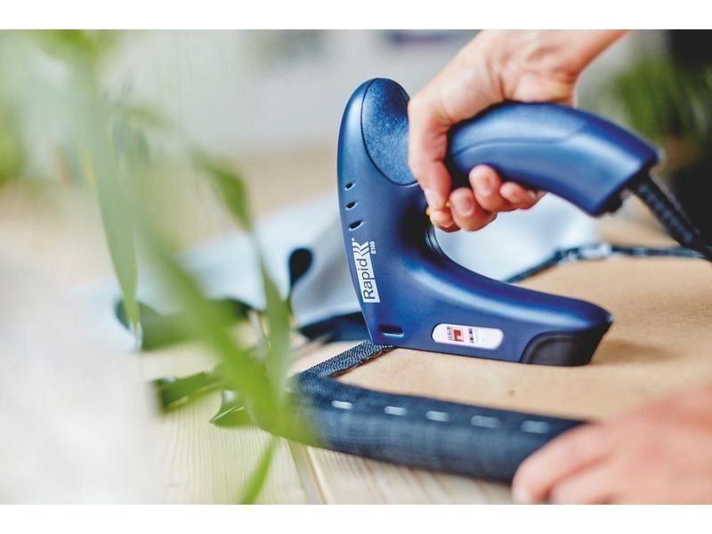 Tous les outils: Rapid E100 Elektrotacker – Neuf avec emballage d'origine à Kägiswil par pebart 1