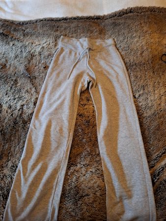 Graue Yoga-/Trainerhose