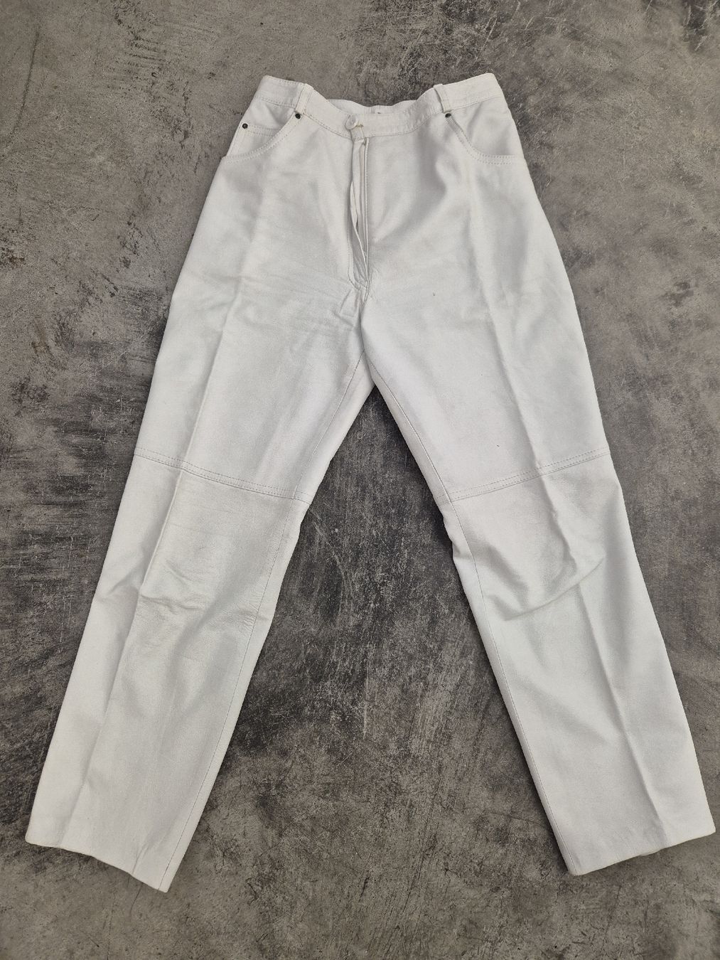 Jeans: Weisse schöne Lederhose, Grösse 40 – Usato da Bern venduto da nan_cqg8