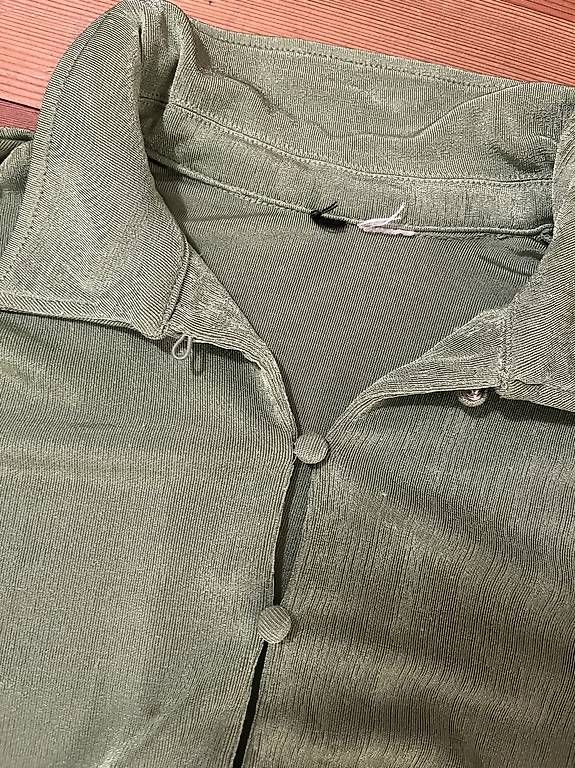 Camicette, T-shirt & Top: Grüne Kurzarm-Bluse – Usato da bern venduto da celio777 1