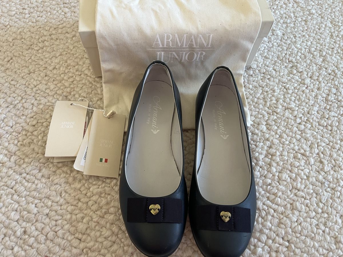 Armani Scarpe per ragazze: Ballerines en cuir Armani – Usato da Genthod venduto da Bilibi