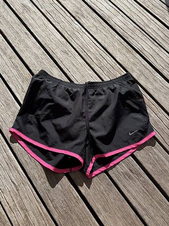 Nike Spirt Shorts S