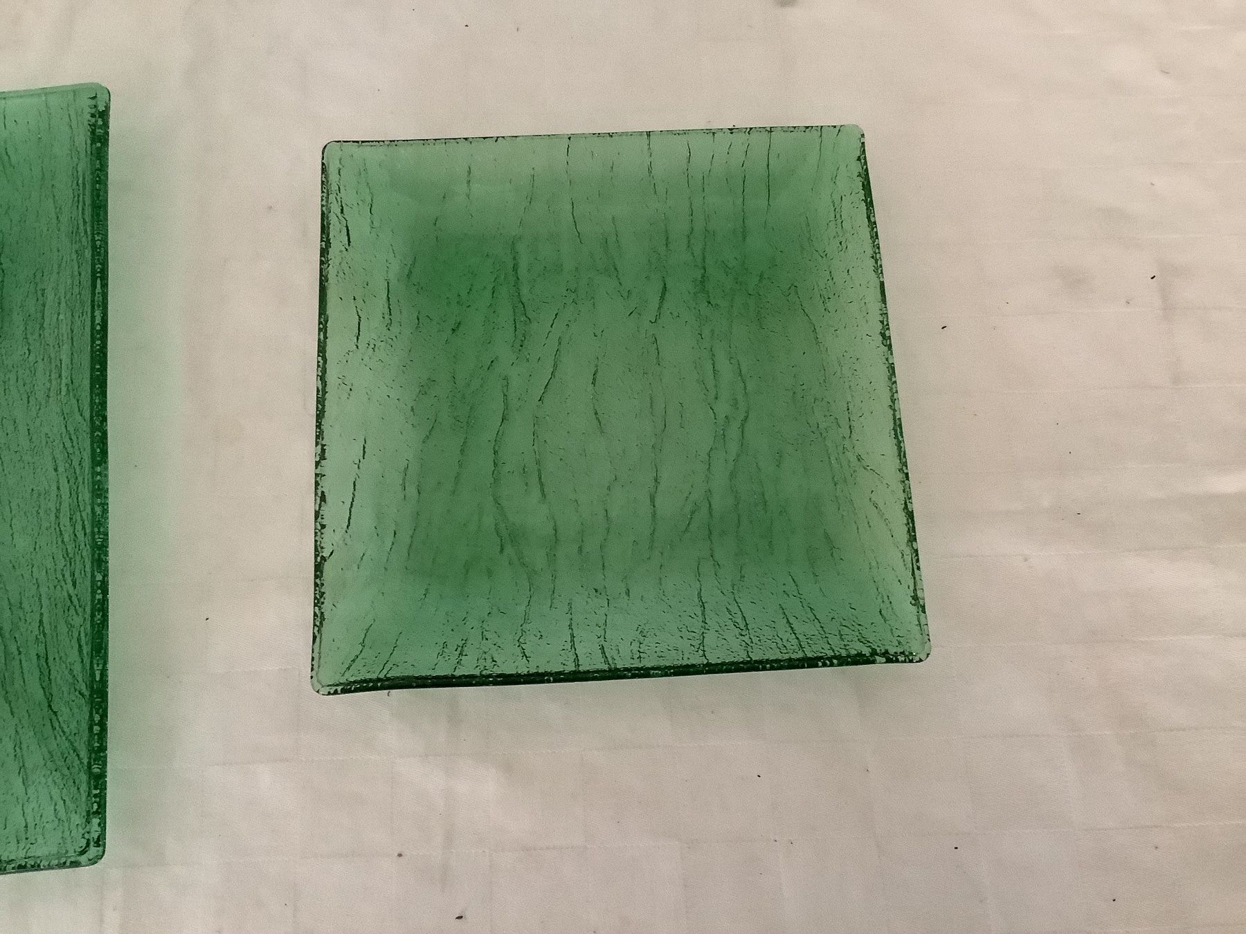 Teller: 2 Grüne Glas Schalen – Gebraucht aus Wädenswil von Jsi.Z01 2